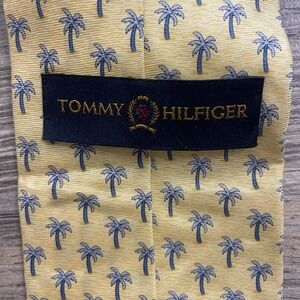 Tommy Hilfiger 100% Silk Tie Made In USA. Yellow Tie, Blue Palm Trees‎